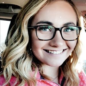 Meet your Posher, Mallory